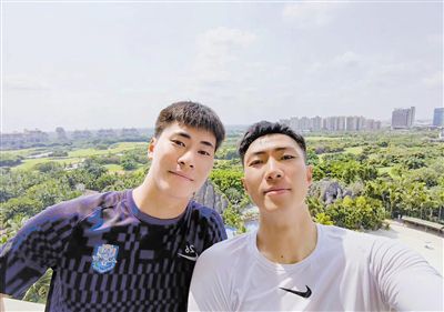 久久水蜜桃国产免费二区
